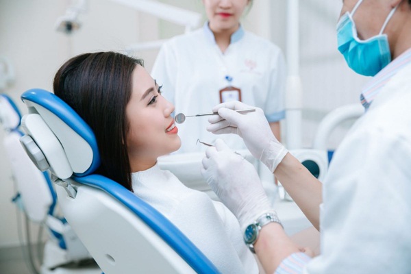 Một số yếu tố ảnh hưởng đến giá niềng răng.