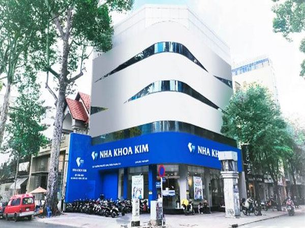 Niềng răng thẩm mỹ tại TPHCM ở Nha khoa Kim
