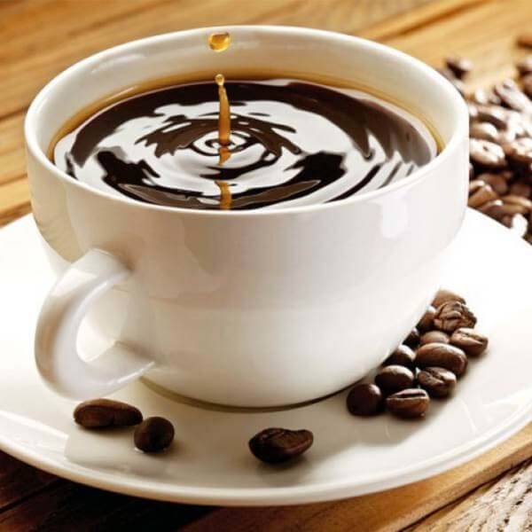 Tránh dùng nhiều cà phệ làm vàng răng
