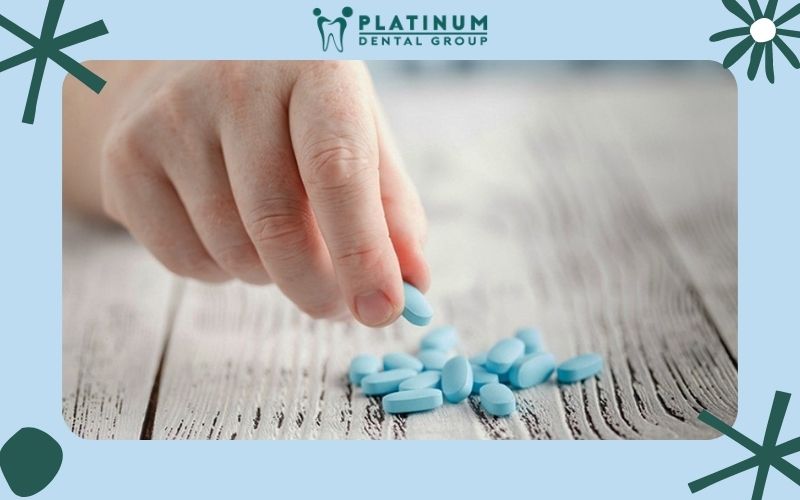 Dùng thuốc giảm đau cũng là cách chữa đau răng tại nhà thông dụng