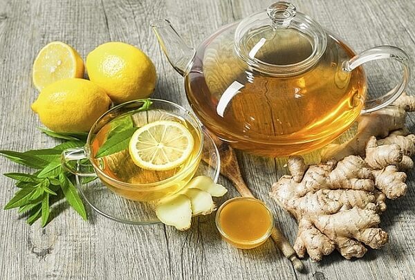 Gừng tươi và chanh tươi có công dụng trong việc hỗ trợ điều trị hôi kẽ răng vô cùng hiệu quả Gừng tươi và chanh tươi có công dụng trong việc hỗ trợ điều trị hôi kẽ răng vô cùng hiệu quả