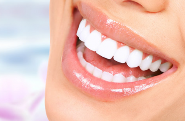 Thông thường phương pháp bọc sứ chỉ được áp dụng với những tình trạng móm nhẹ, móm do răng,...