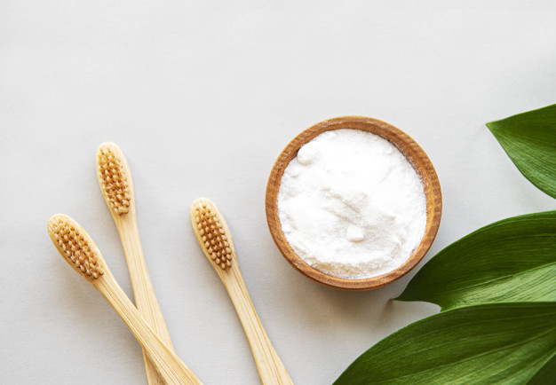 Cách làm trắng răng bằng baking soda