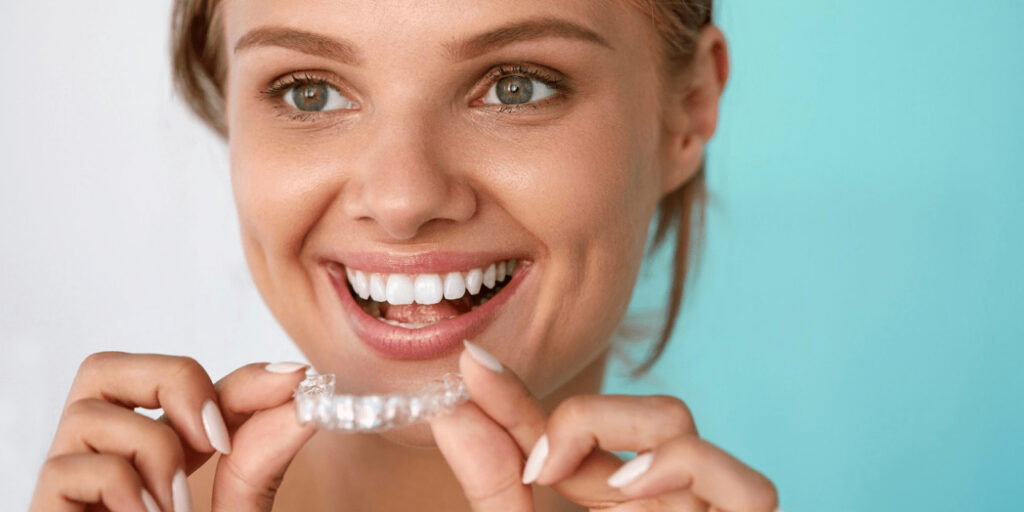 Tìm Hiểu Về Các Loại Niềng Răng Trong Suốt Phổ Biến Và Tốt Nhất Hiện Nay