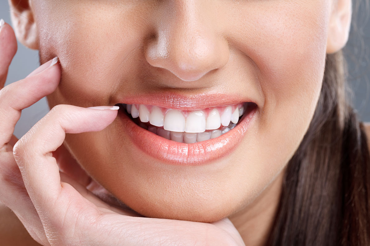 Dán sứ Veneer có bền hay không?