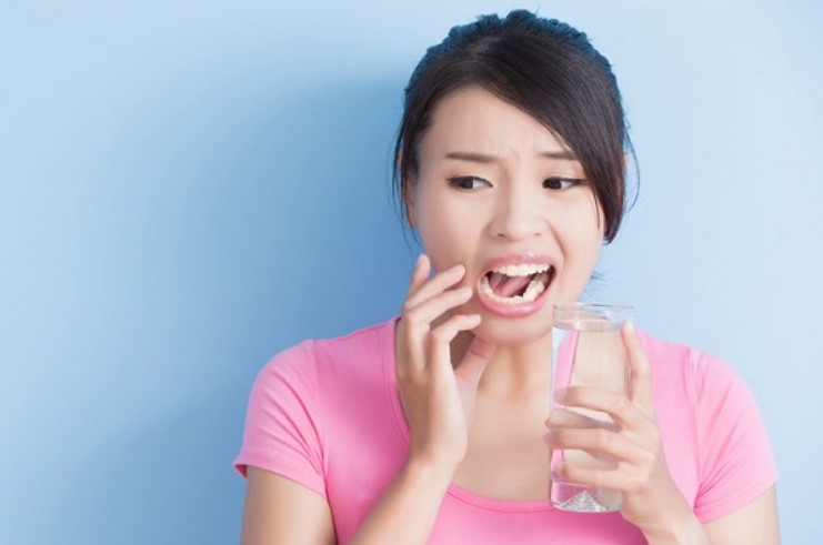 Ê buốt, đau nhức nhẹ