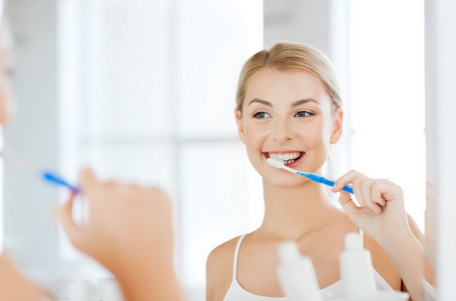 Chăm sóc vệ sinh răng miệng