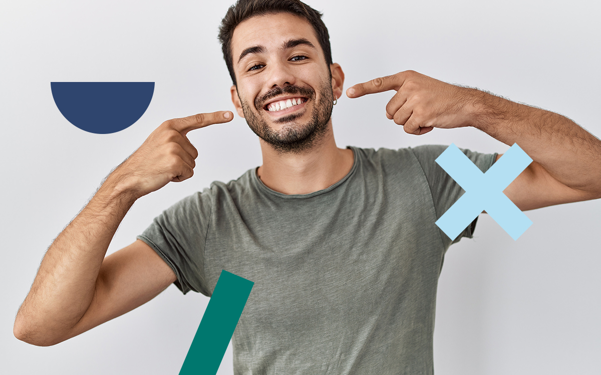 Nụ cười tự tin khi giao tiếp