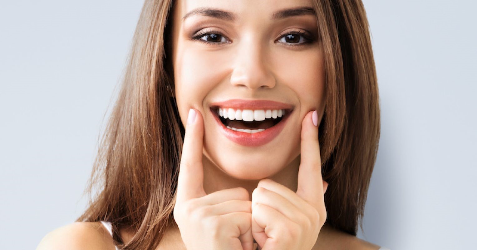 Tăng tính thẩm mỹ cho răng hàm